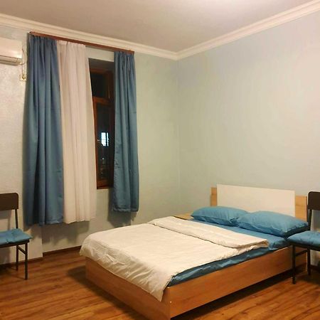 Apartment Near Sasundci Davit Metro Station 예레반 외부 사진