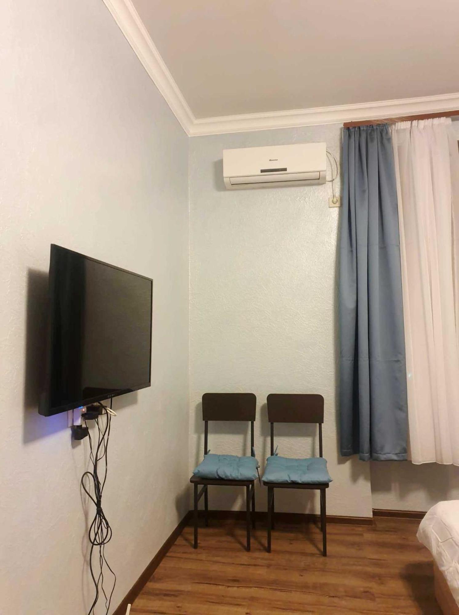 Apartment Near Sasundci Davit Metro Station 예레반 외부 사진