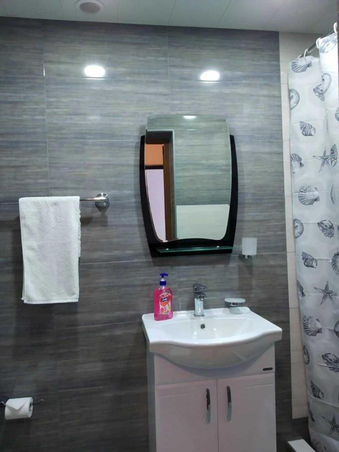Apartment Near Sasundci Davit Metro Station 예레반 외부 사진