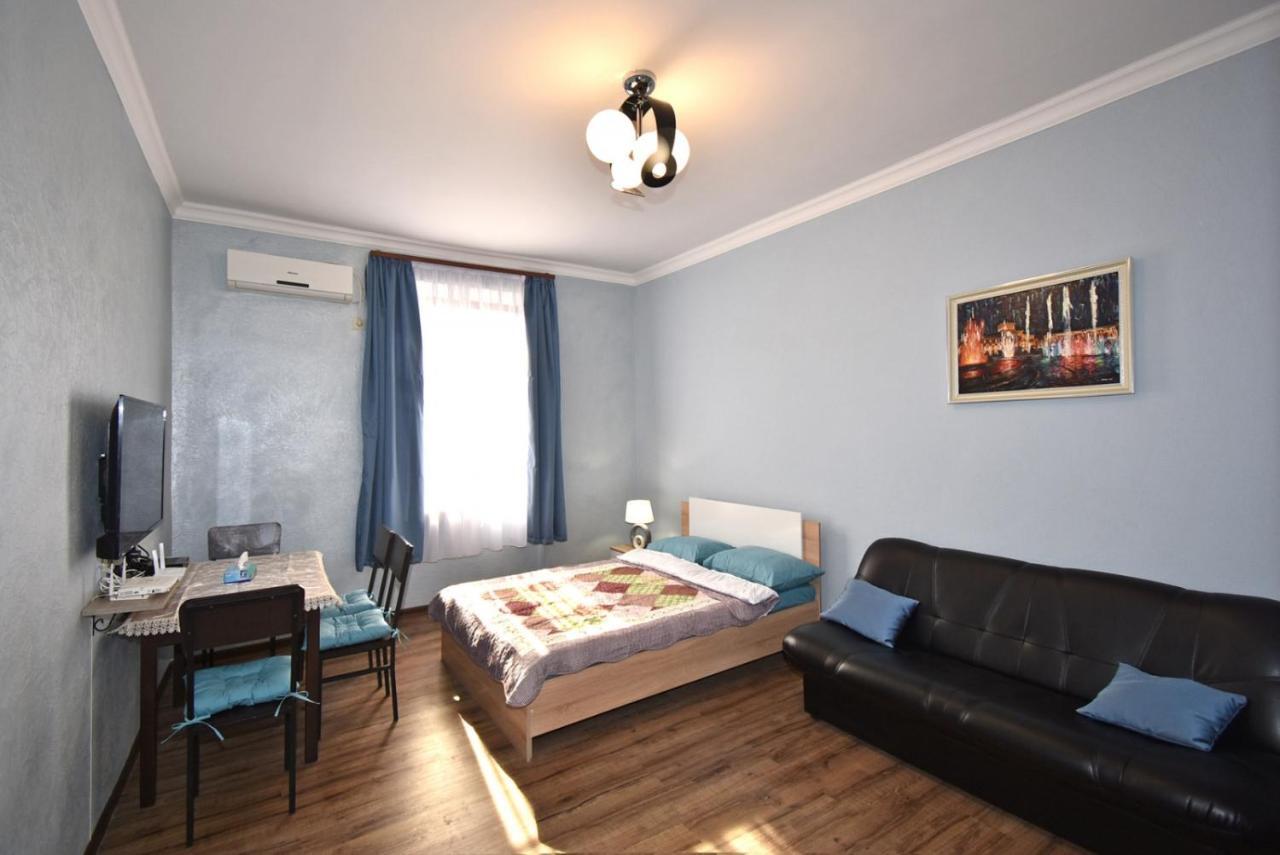 Apartment Near Sasundci Davit Metro Station 예레반 외부 사진